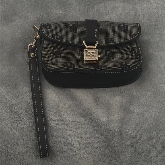 Dooney & Bourke Handbags - Dooney & Bourke Black and Gray Clutch Wristlet